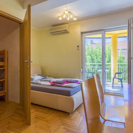 Romantisches Studio-apartment Nur Sagenhafte 50 Meter Vom Sandstrand Entfernt Apartman *