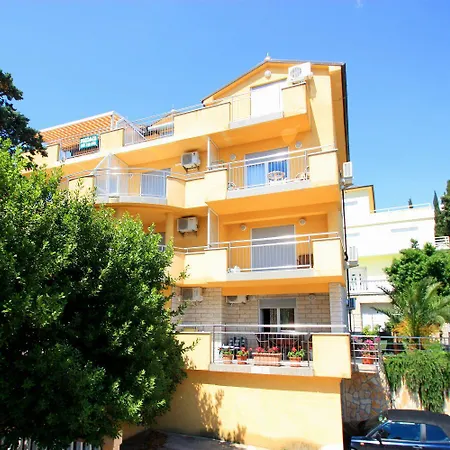 Appartement Romantisches Studio-apartment Nur Sagenhafte 50 Meter Vom Sandstrand Entfernt Crikvenica