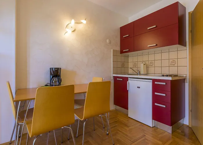 Romantisches Studio-apartment Nur Sagenhafte 50 Meter Vom Sandstrand Entfernt * Crikvenica
